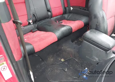 2005 Scion Tc z USA, uszkodzony, nr VIN JTKDE167650056845